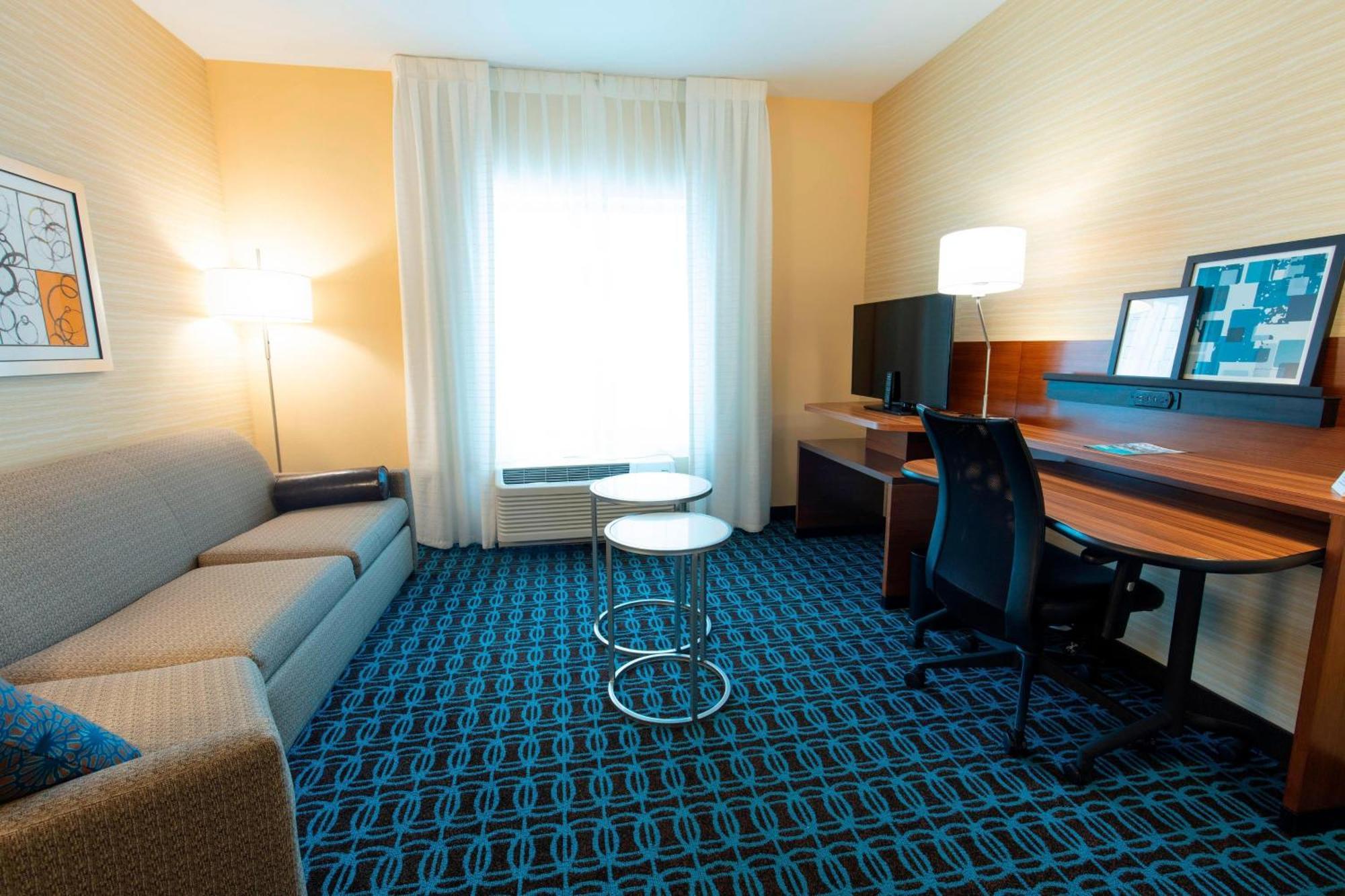 Fairfield Inn & Suites By Marriott Atlanta וודסטוק מראה חיצוני תמונה